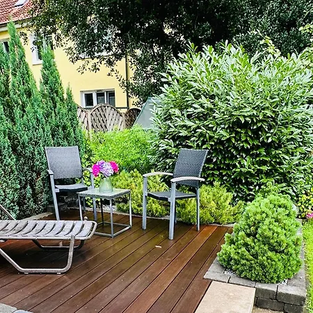 Stader Kapitaenshaus Mit Garten *